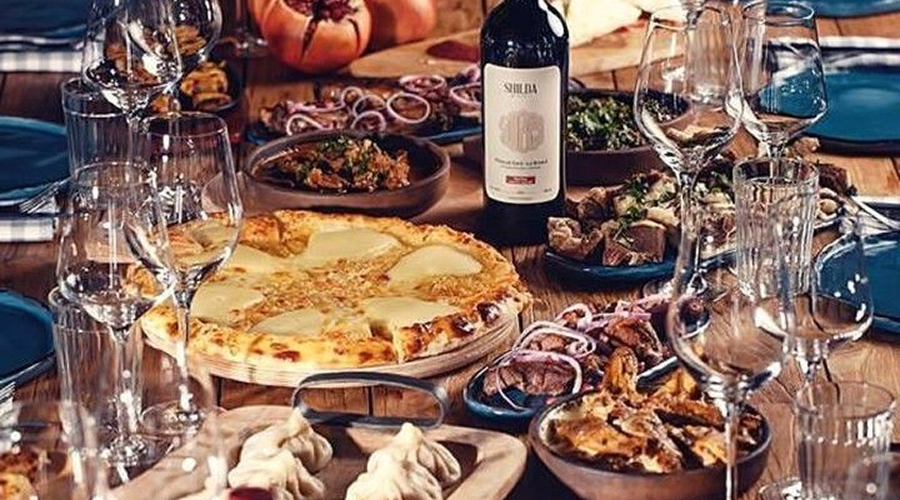Кухня Кахетии: вино, чакапули и церковхела